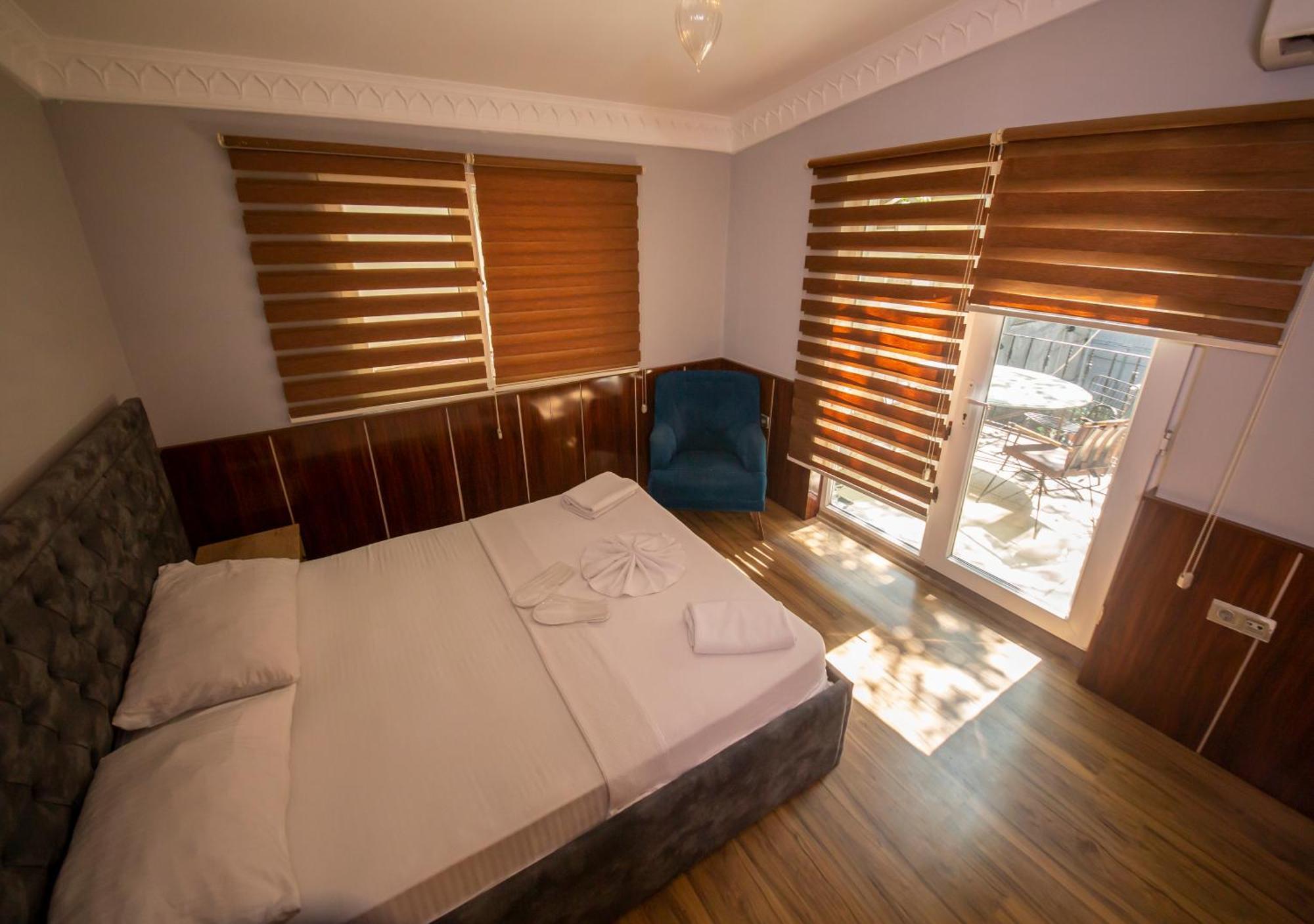 Royal Garden Suite And Hotel Стамбул Экстерьер фото